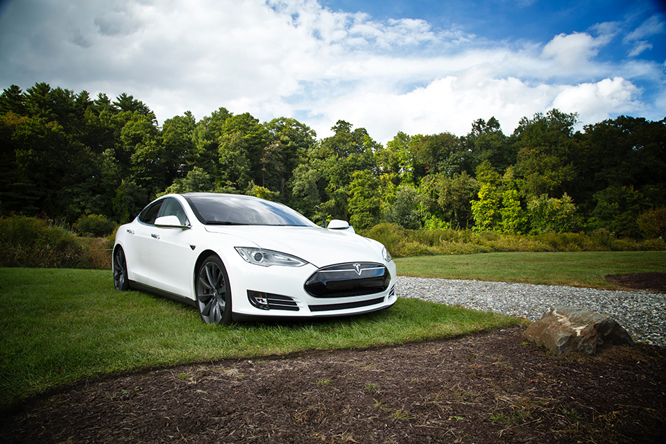 Короли электромобилей: Tesla
