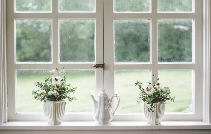 окно, цветы, подоконник, чайник